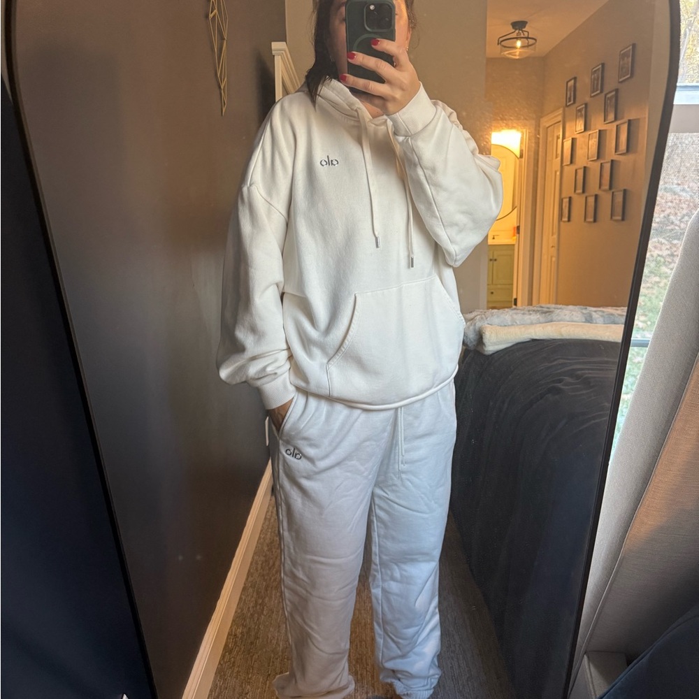 ALO Yoga White Hoodie and Sweatpants Set